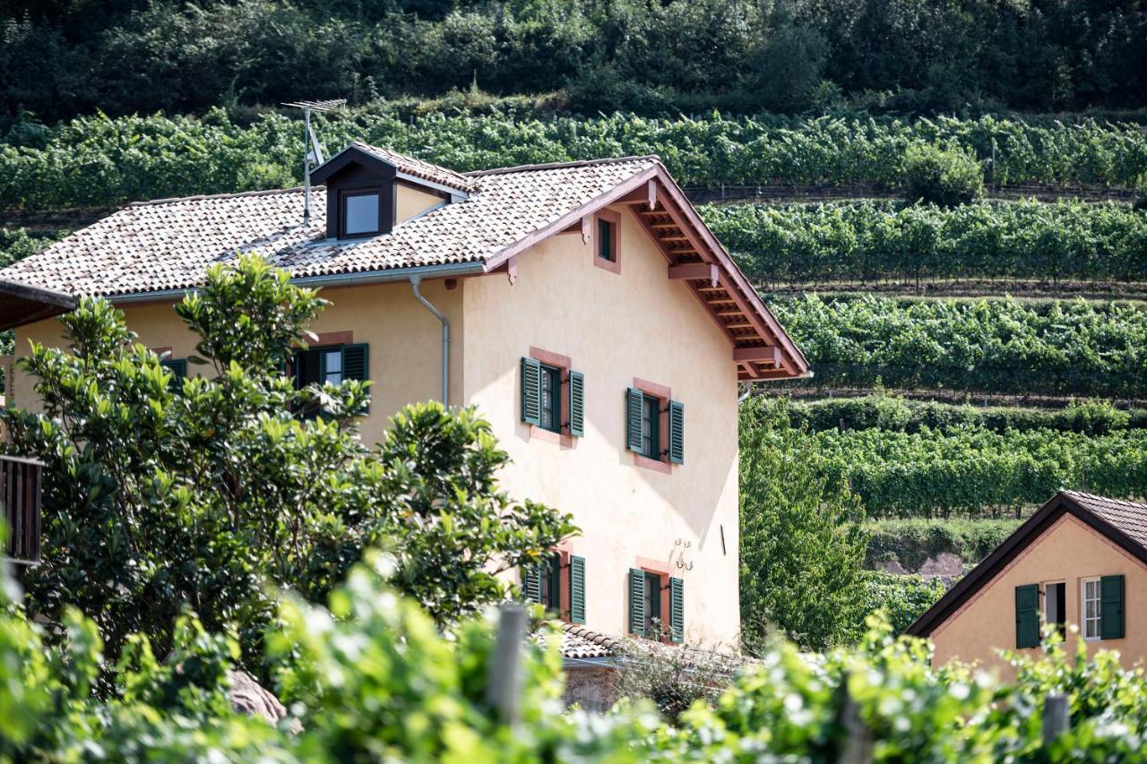 Weingut Kornell - Schafferhaus Cosmas Und Zeder Terlano Exterior foto